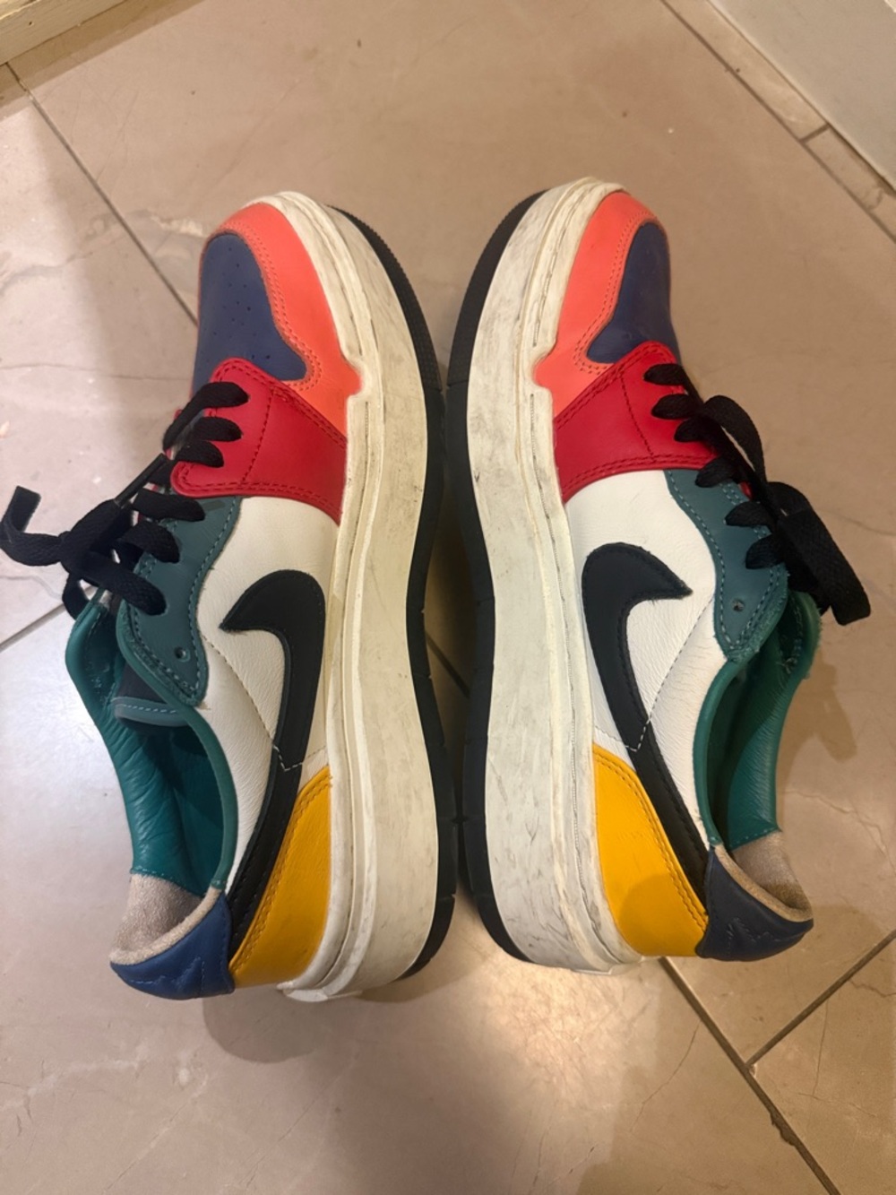Rare- Multicolor Low-Top Nike Shoes - Blue / Red / Green